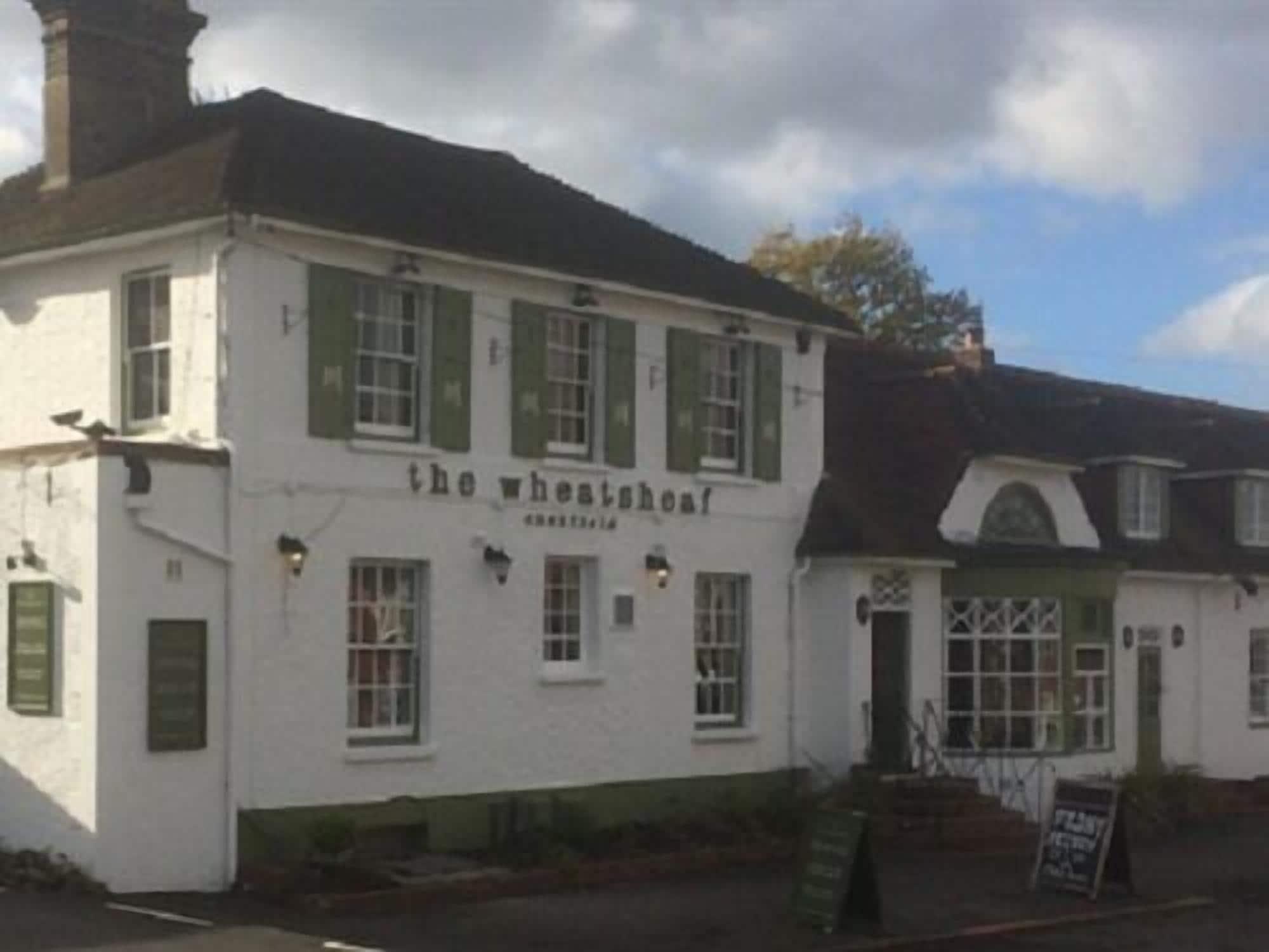 The Wheatsheaf Inn Cuckfield Exterior foto